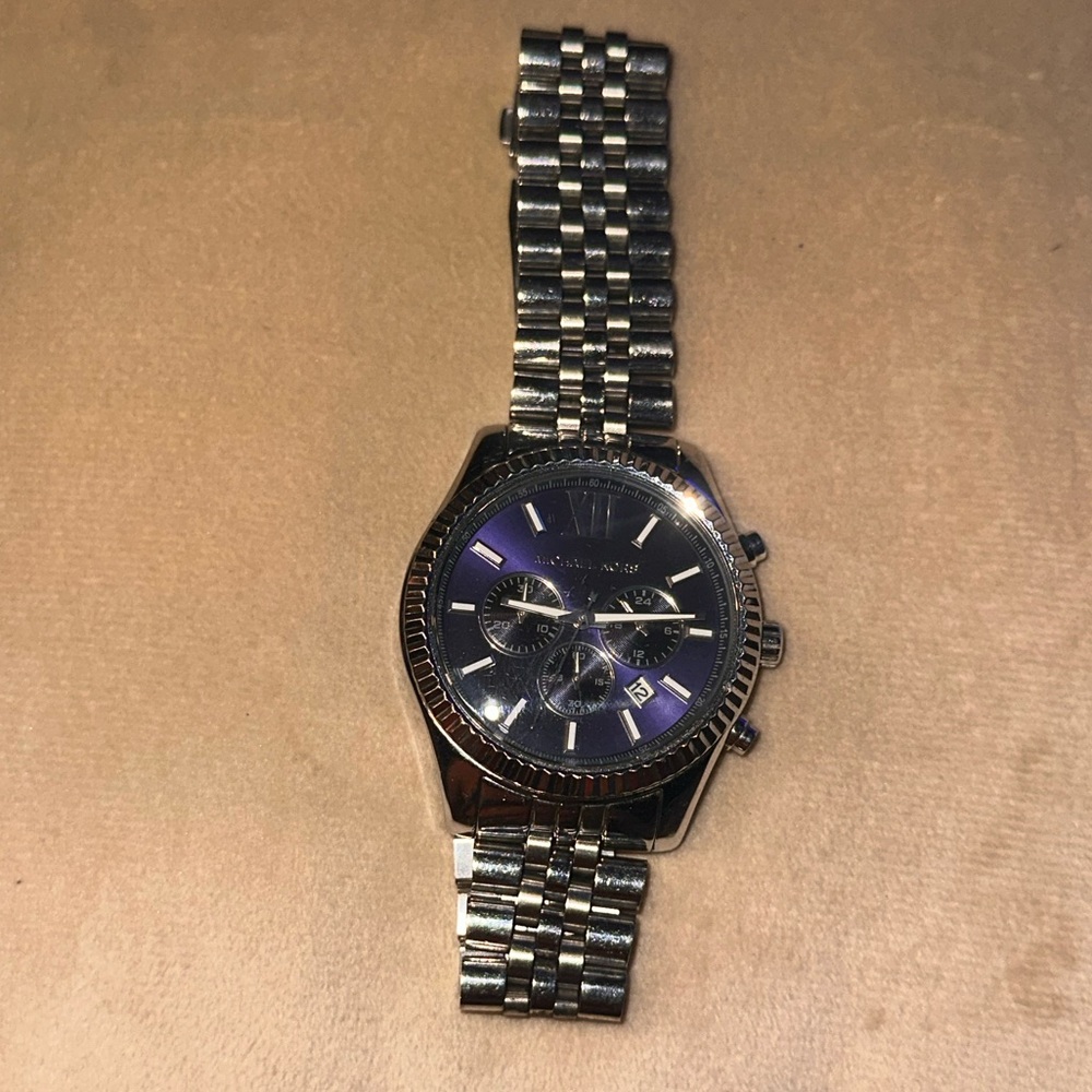 MICHAEL KORS